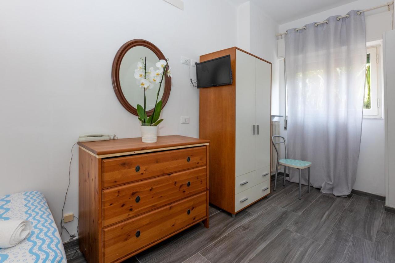 Albergo Oasi Finale Ligure Dış mekan fotoğraf