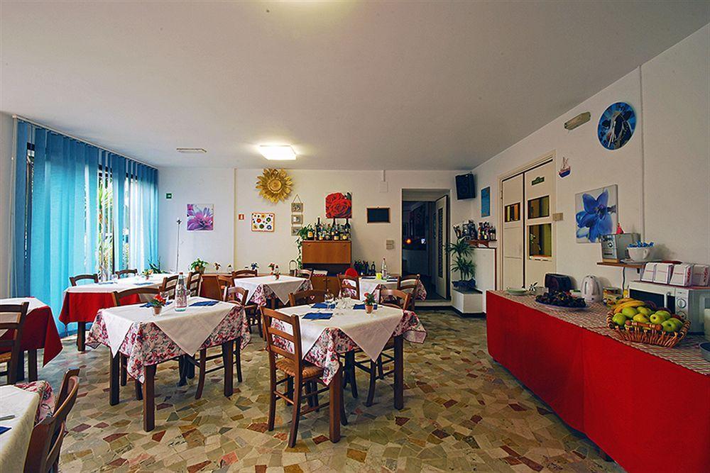 Albergo Oasi Finale Ligure Dış mekan fotoğraf